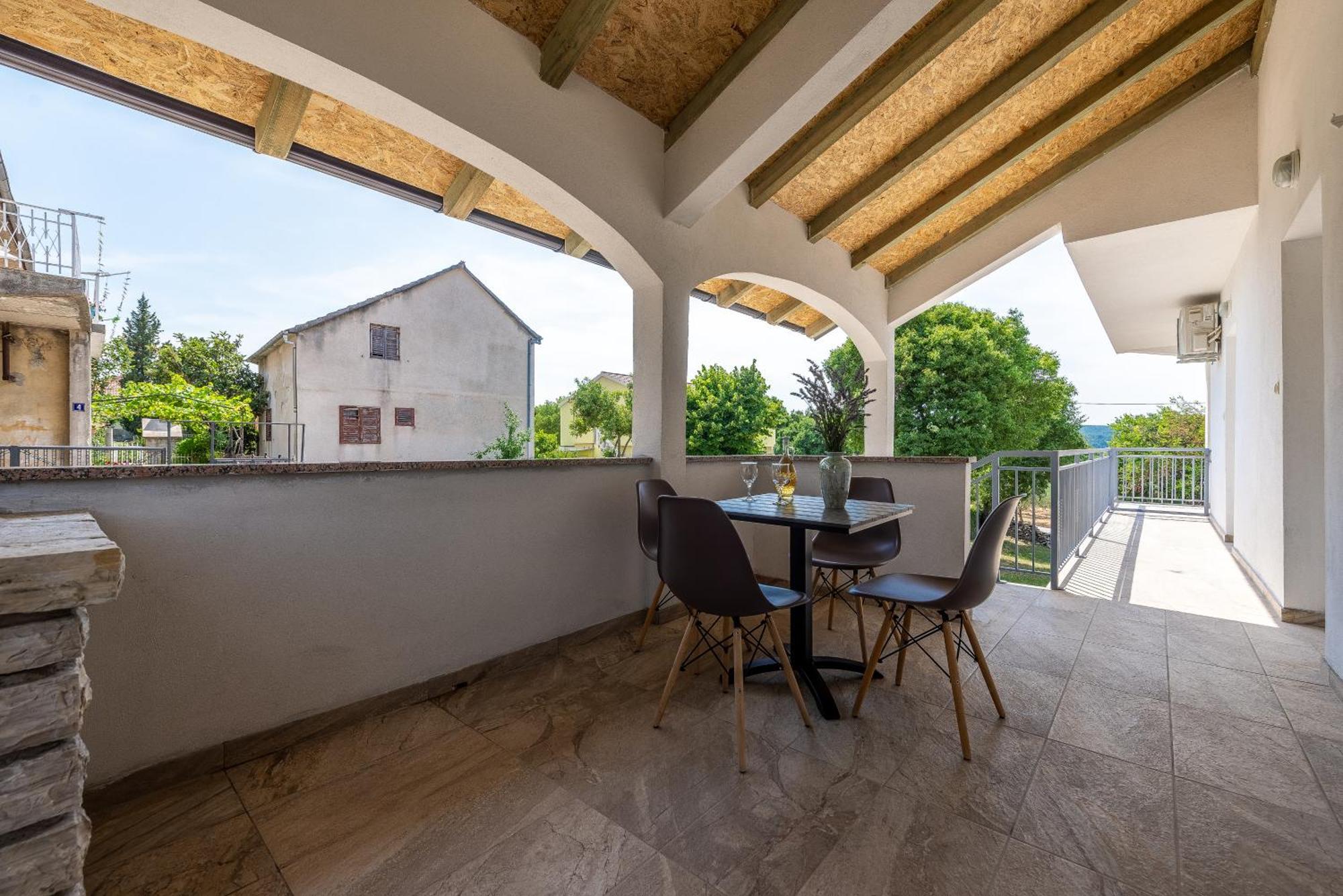 Apartmani Dupor Ґорні Карин Екстер'єр фото