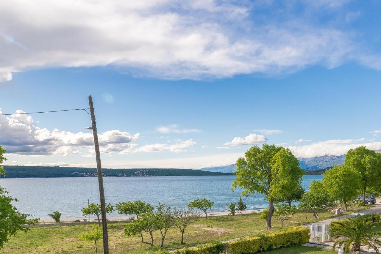 Apartmani Dupor Ґорні Карин Екстер'єр фото